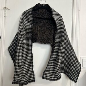 Allsaints wool blend Houndstooth Shawl scarf with Leopard double side